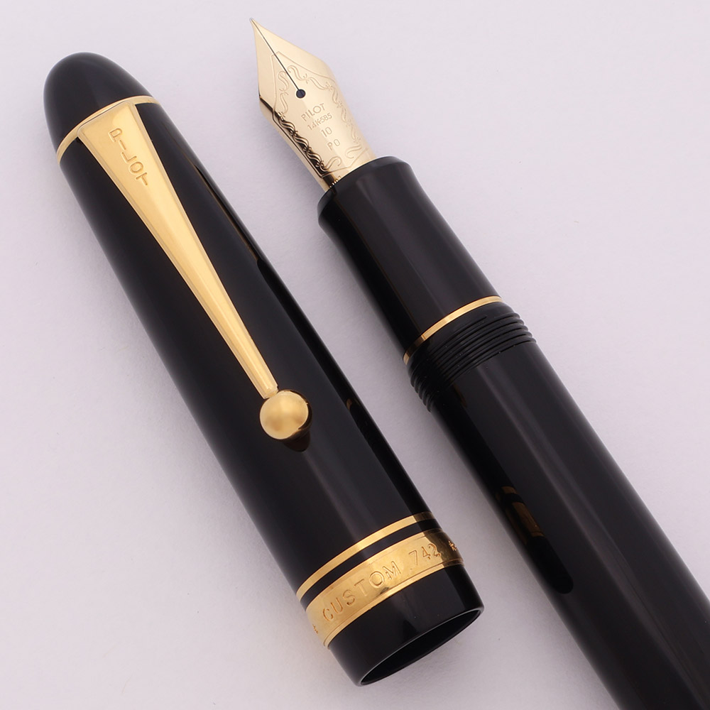 Pilot Namiki Custom 742 Fountain Pen – Black, Fine Medium 14K Gold Nib